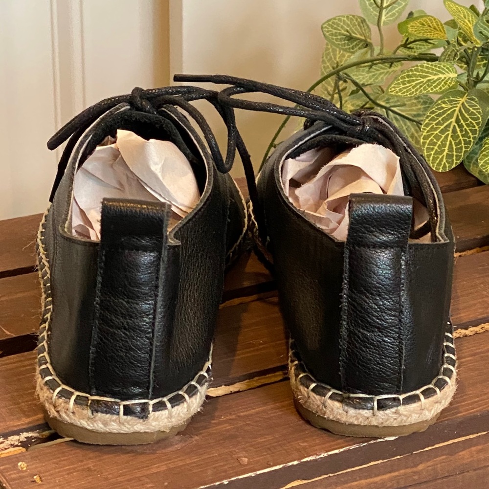 Comfortable Soft Leather Crocheted Tip Shoes - image 6